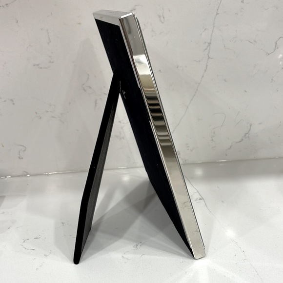 *NEW* Bella Lux picture frame - Picture 2 of 7